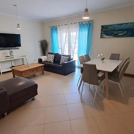 Opomar 2 Bed 3 Bath Ground Floor With Communal Pool Apartmán *