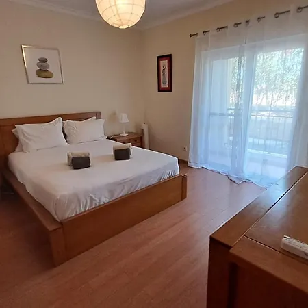 Opomar 2 Bed 3 Bath Ground Floor With Communal Pool *