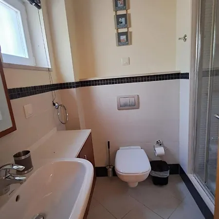 Apartmán Opomar 2 Bed 3 Bath Ground Floor With Communal Pool